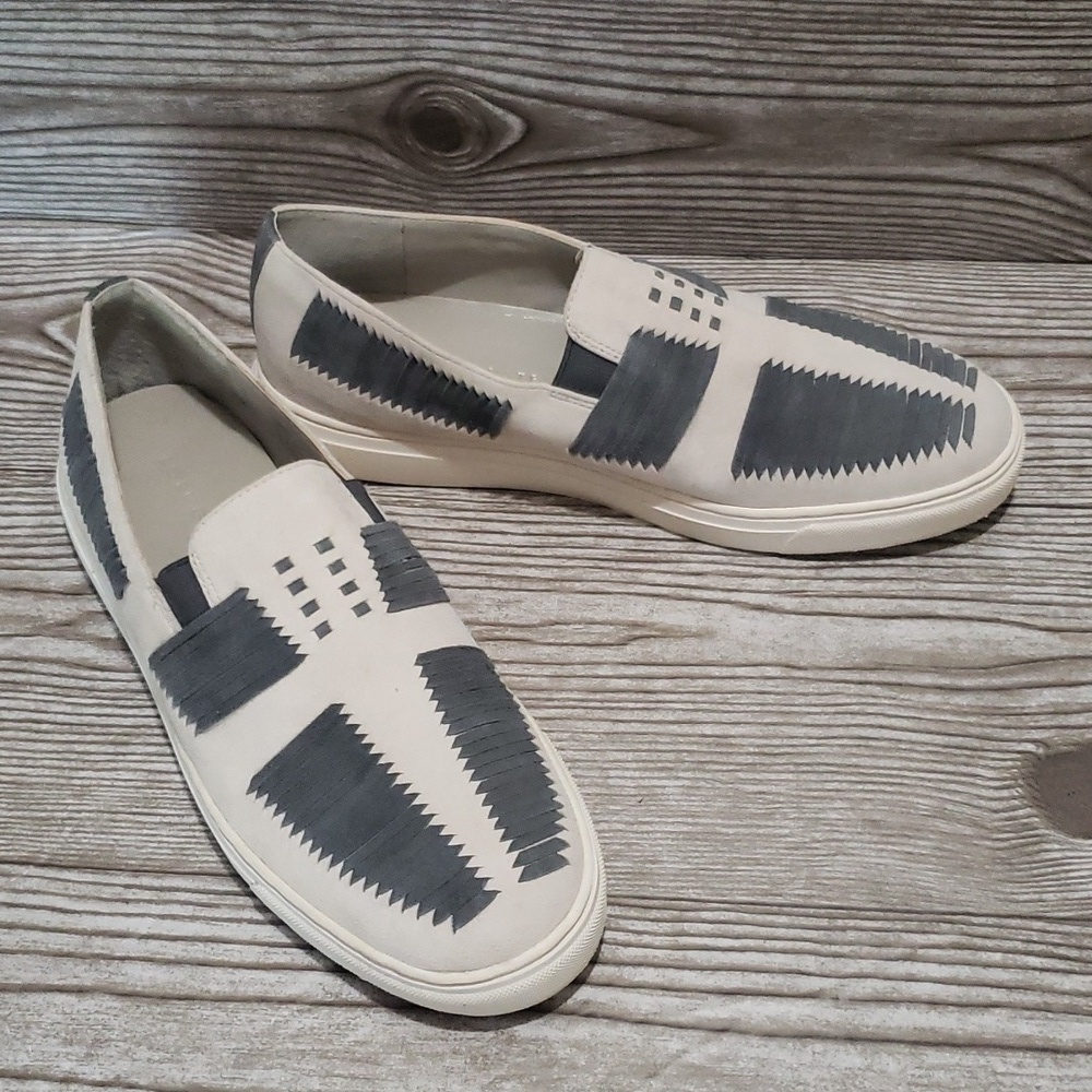 Lorie Goldstein bone and gray suede flat woman loafers size 8.5 new